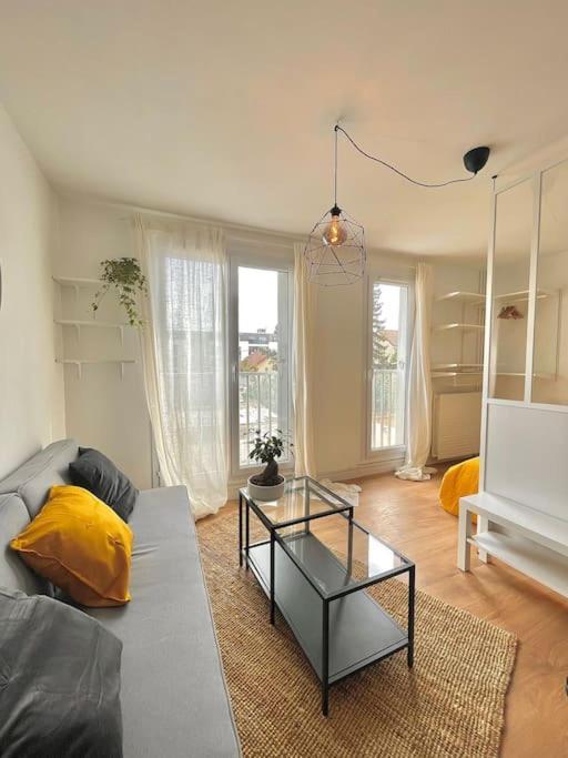 Superbe Studio Avec Parking Gratuit Sur Place Paray-Vieille-Poste Extérieur photo